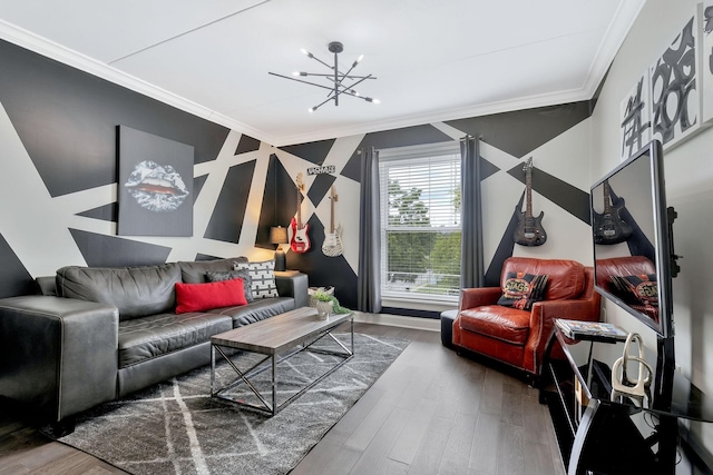 living room featuring a notable chandelier, ornamental molding, and wood-type flooring