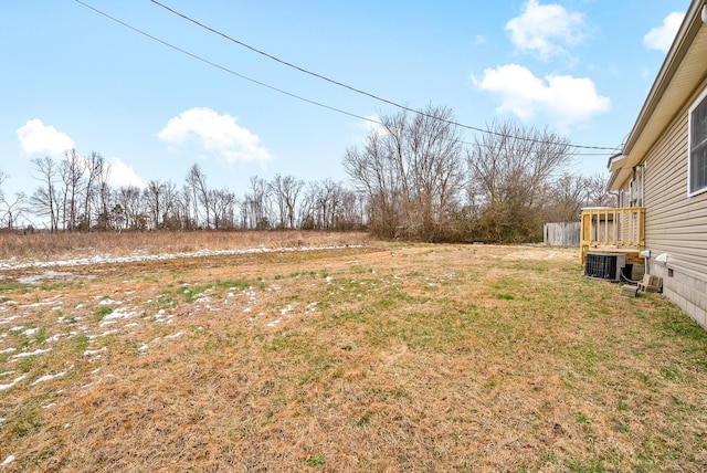 view of yard featuring central AC unit