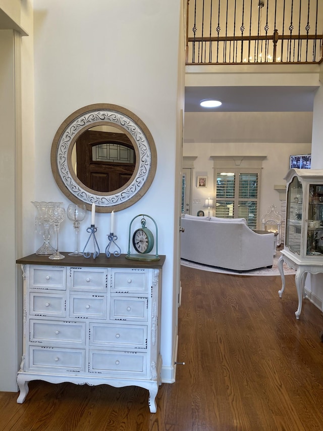5107 General Eisenhower Dr, Murfreesboro, TN 37129 - interior details featuring wood finished floors