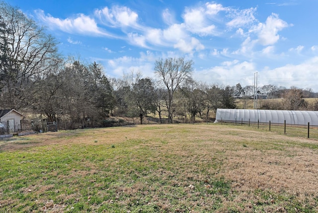 view of yard featuring a rural view