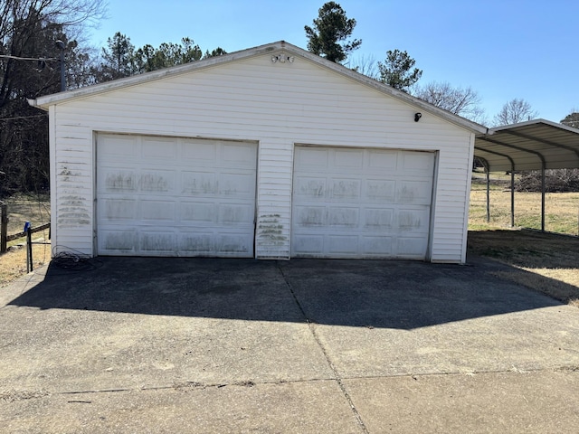 view of detached garage