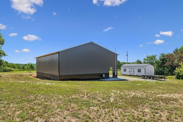 exterior space with a yard