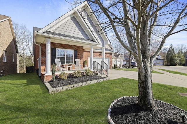 view of front facade with covered porch and a front yard