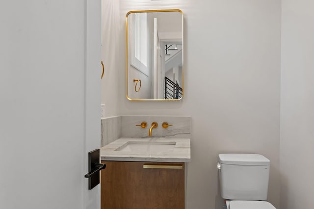 304 35th Ave N, Nashville, TN 37209 - half bathroom featuring vanity and toilet