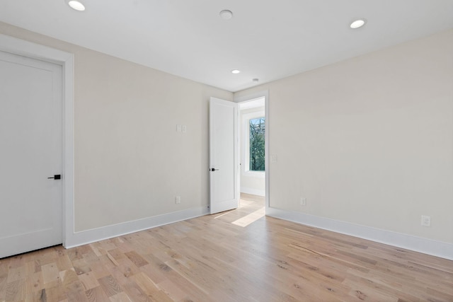 304 35th Ave N, Nashville, TN 37209 - empty room featuring light wood-type flooring, recessed lighting, and baseboards