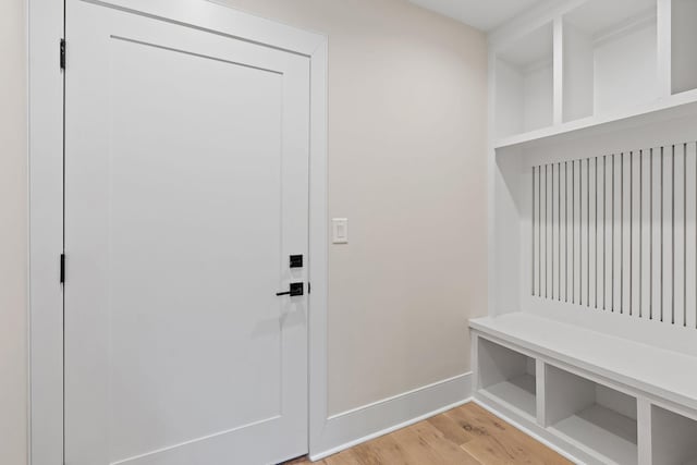 304 35th Ave N, Nashville, TN 37209 - mudroom featuring light wood-style flooring and baseboards