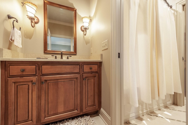 1225 Chloe Dr, Gallatin, TN 37066 - full bath with a shower with shower curtain, baseboards, and vanity