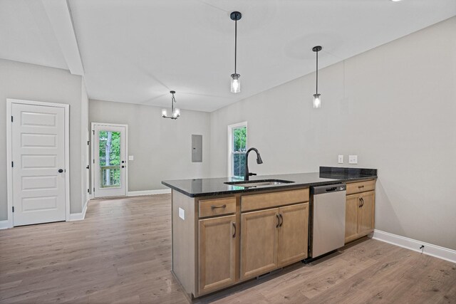348 Welchwood Dr, Clarksville, TN 37040 - kitchen featuring light wood-style floors, a peninsula, dishwasher, and a sink