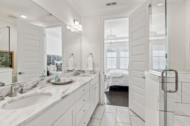 ensuite bathroom featuring visible vents, a sink, and ensuite bath