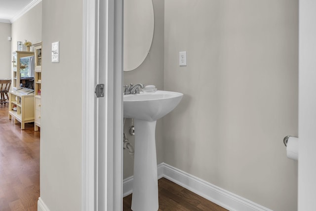 2112 Acklen Ave Unit 201, Nashville, TN 37212 - half bath with baseboards, ornamental molding, and wood finished floors