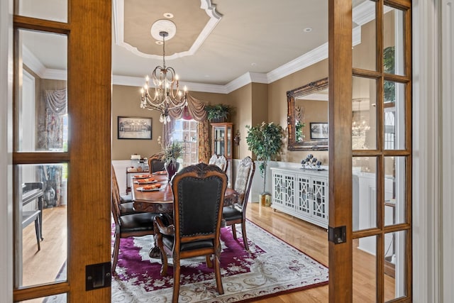 1465 New Columbia Hwy, Lewisburg, TN 37091 - dining space featuring an inviting chandelier, wood finished floors, and crown molding