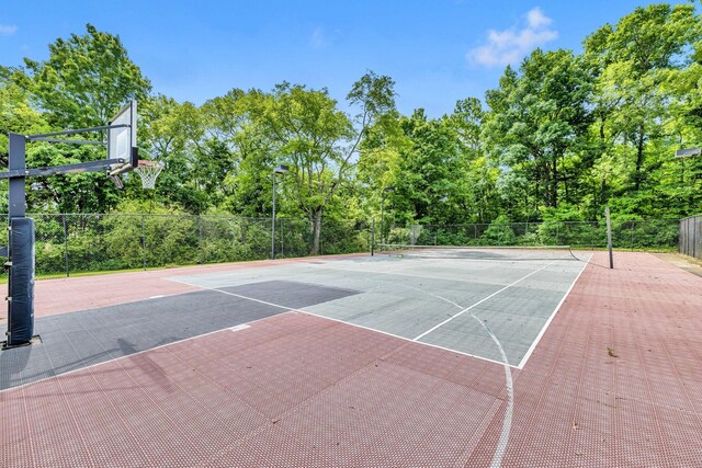1465 New Columbia Hwy, Lewisburg, TN 37091 - exterior space featuring a tennis court, community basketball court, and fence
