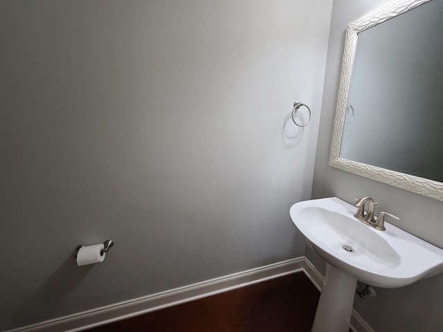 bathroom featuring baseboards