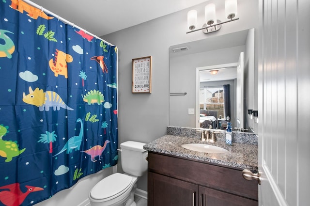 full bathroom with toilet, visible vents, vanity, shower / bath combo, and ensuite bath