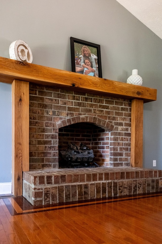 details featuring wood finished floors