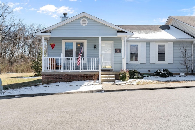 view of front of house featuring a porch