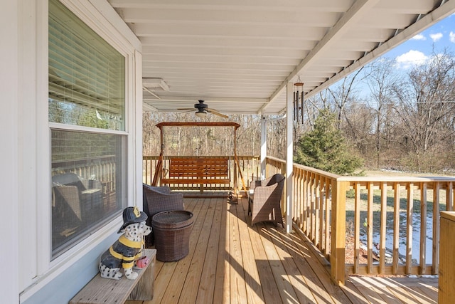 deck with ceiling fan