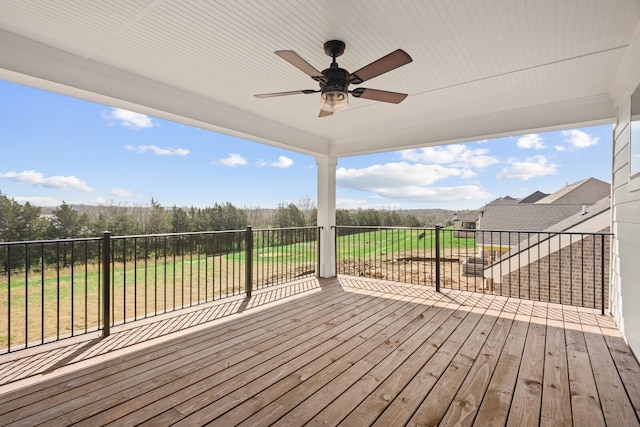 deck with ceiling fan