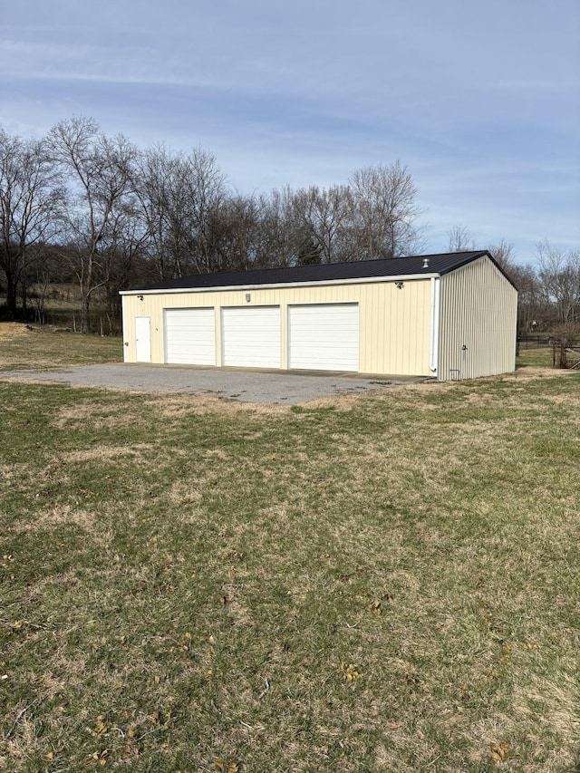 view of detached garage