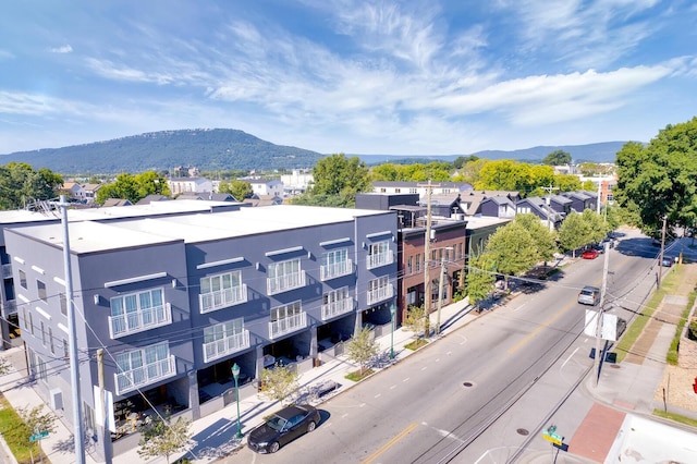 bird's eye view with a mountain view