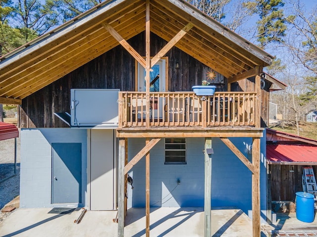 exterior space with a balcony