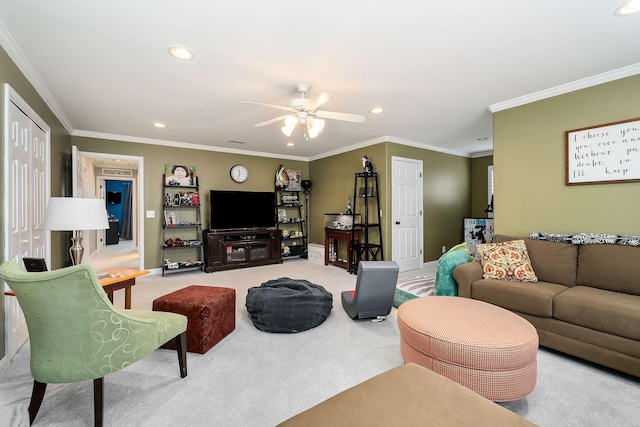 living room with ceiling fan, recessed lighting, light carpet, baseboards, and crown molding