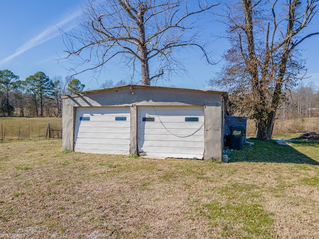 view of detached garage