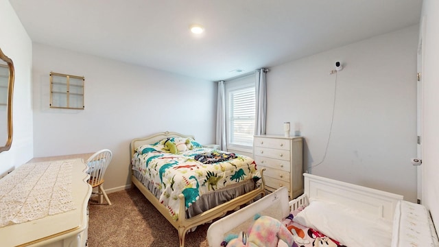 bedroom with carpet flooring