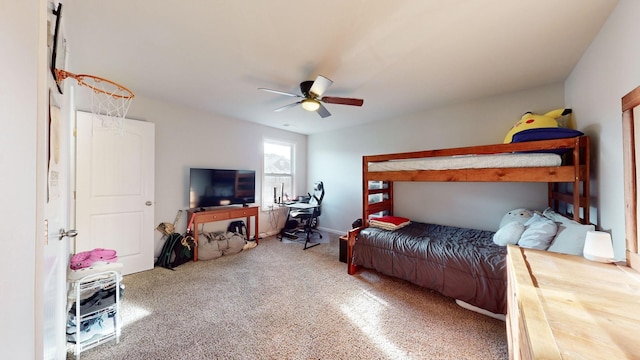 bedroom with ceiling fan