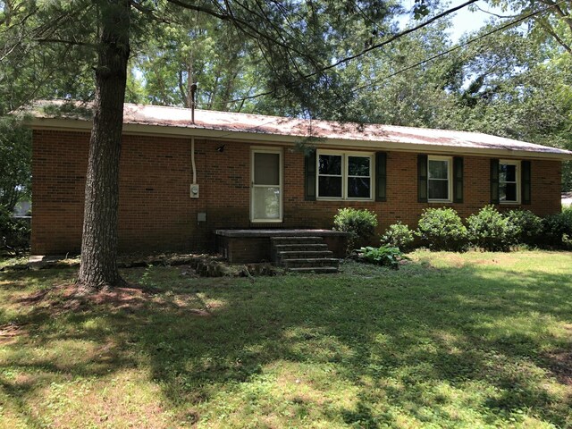 64 Carson Dr, Winchester, TN 37398 - photo 2