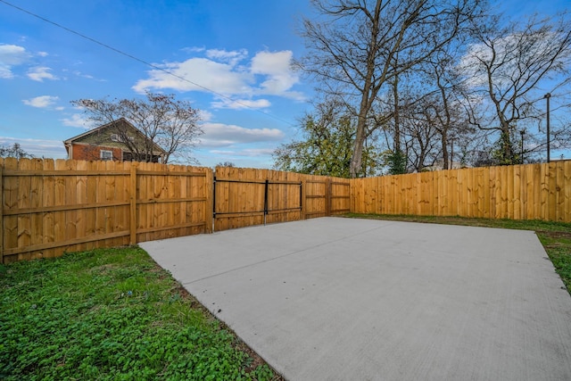 exterior space featuring a fenced backyard