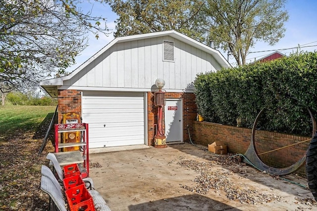 detached garage with driveway