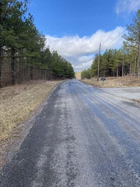3 Thomas Springs Rd, Crossville, TN 38572