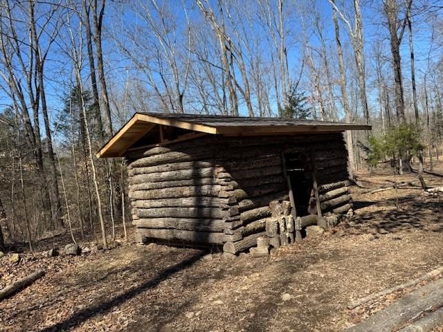 view of outbuilding featuring an outbuilding