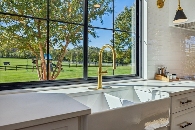 details featuring light countertops