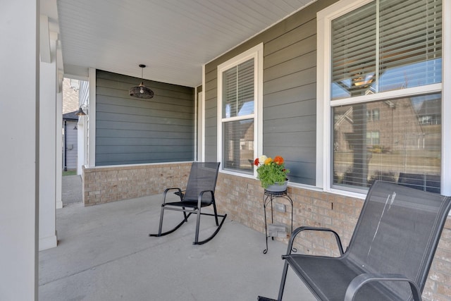 view of patio / terrace with covered porch