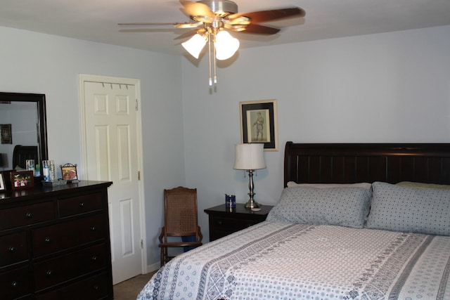 bedroom featuring a ceiling fan and carpet flooring