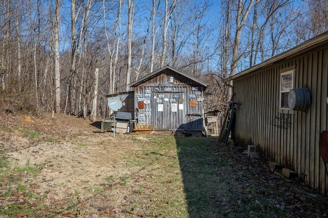 224 Golden Ln, Celina, TN 38551 - view of yard with an outdoor structure