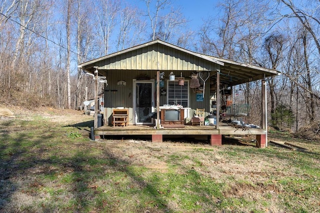 view of outbuilding featuring an outbuilding