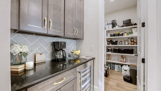 storage area featuring beverage cooler