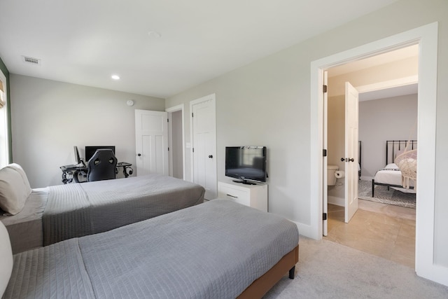 bedroom featuring recessed lighting, baseboards, visible vents, and light colored carpet