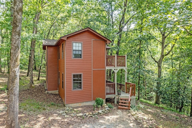 view of outbuilding