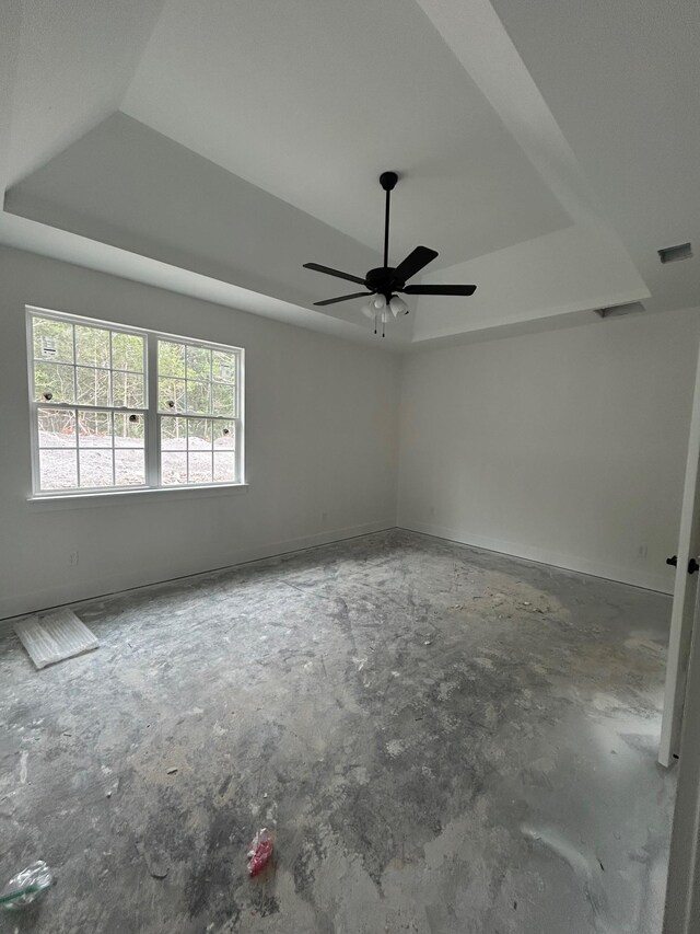 1136 Bermuda Chase St, Smyrna, TN 37167 - unfurnished room featuring a raised ceiling and ceiling fan