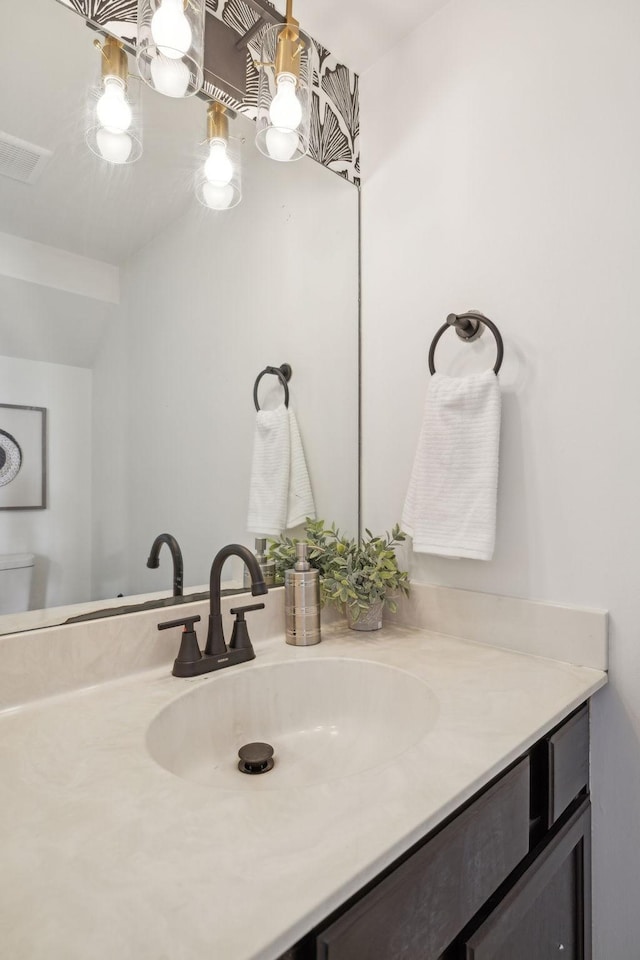 107 Sylvan Glen Ct, Nashville, TN 37209 - bathroom featuring visible vents and vanity