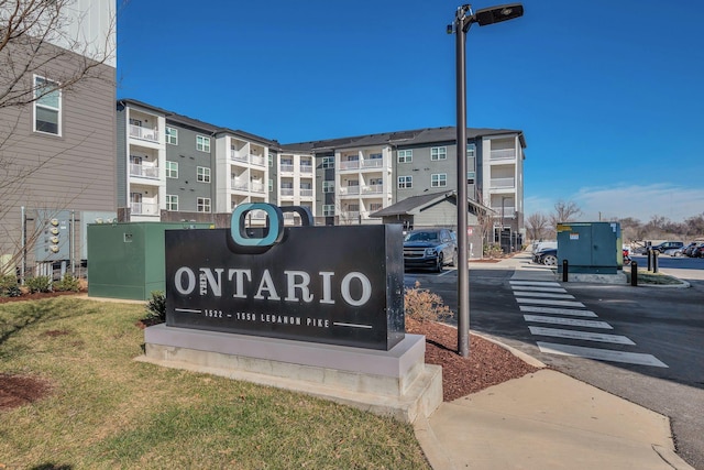 view of community / neighborhood sign