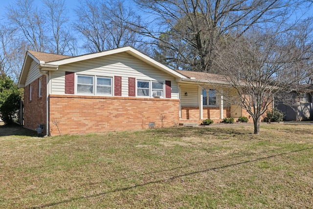 single story home with crawl space, a front lawn, and brick siding