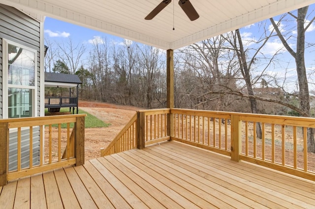 deck with ceiling fan