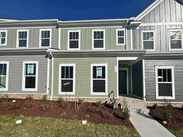 view of front facade with board and batten siding