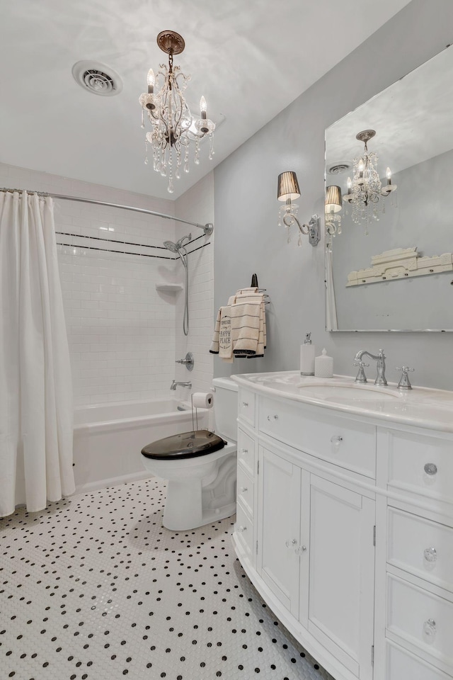 full bathroom with toilet, shower / bath combo, visible vents, and a notable chandelier