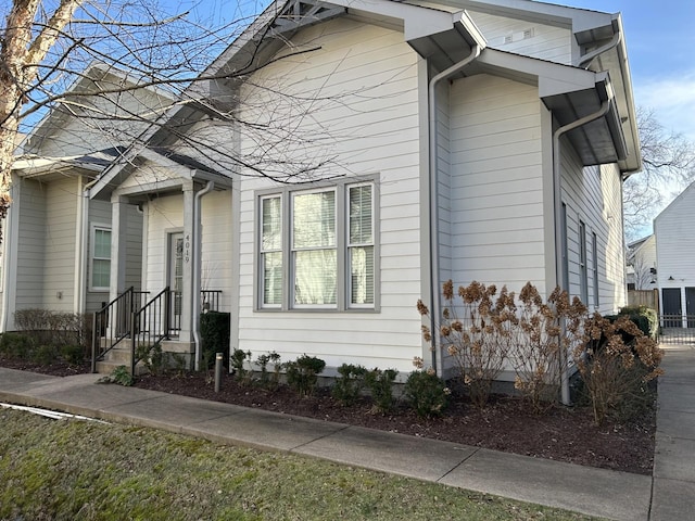 view of front of property